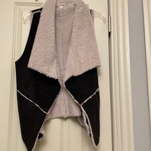 Soft Sherpa Vest Size Small